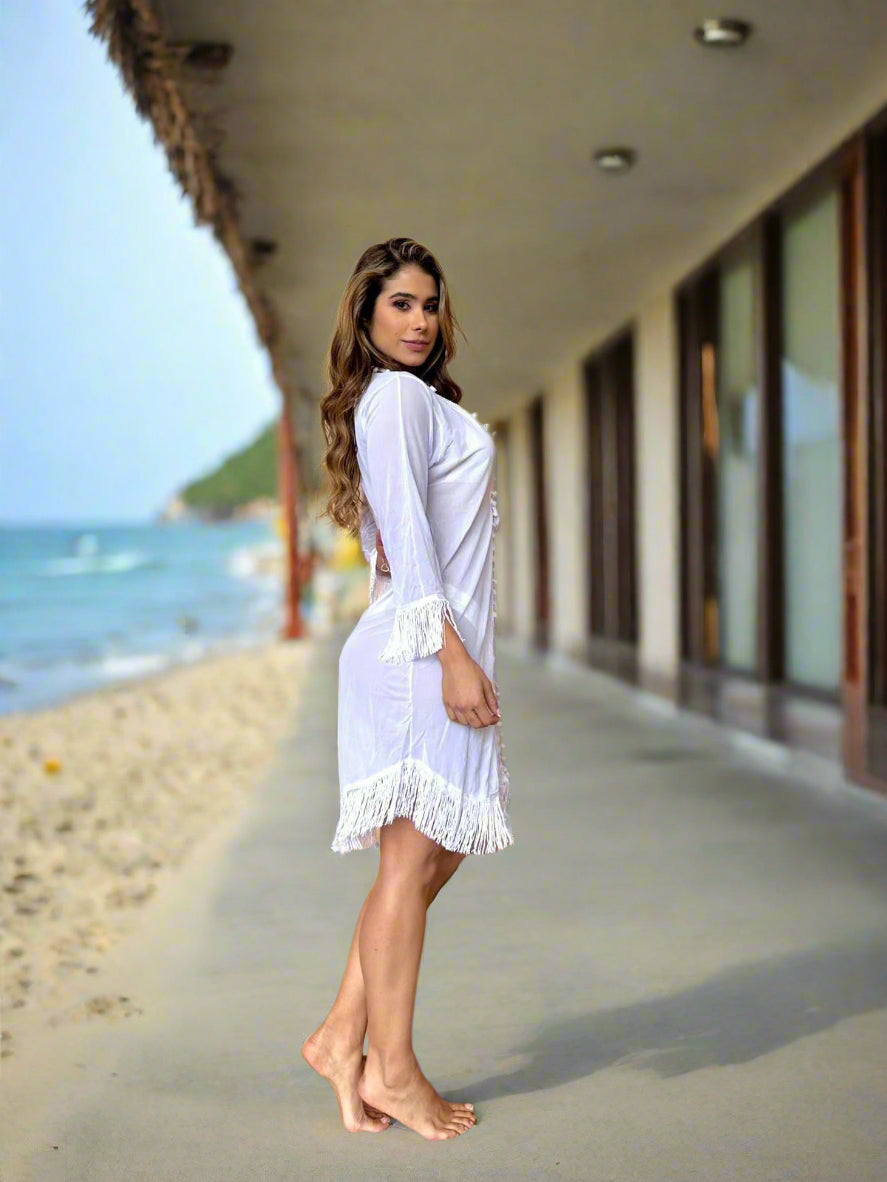 Solaya Lumière – Kimono Elegante y Versátil para Playa & Resort